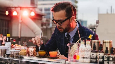 De lavar copas en Saladillo a ser el bartender elegido por Messi ¿Quién es Ramiro Ferreri?