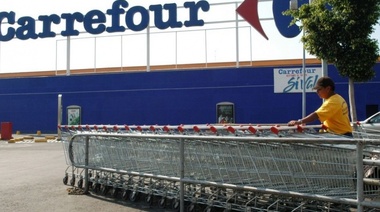 El Gobierno llamó a una reunión entre los sindicatos y Carrefour