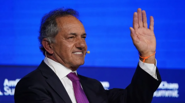 Scioli negó los rumores de que asumiría como funcionario de Milei