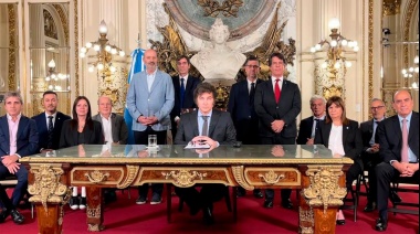 Monumental decretazo de Milei y emergencia por dos años: el fin de los derechos laborales y el  desmantelamiento del Estado