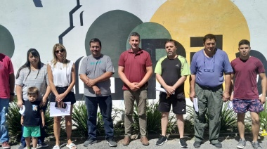 Continúa la inscripción y entrega de microcréditos en Pila