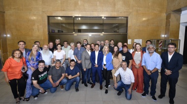 Ministros bonaerenses salieron a respaldar el paro general