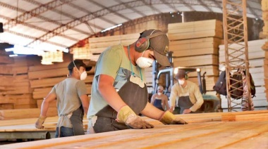 La industria pyme volvió a caer en marzo y acumula una retracción del 19% en el primer trimestre