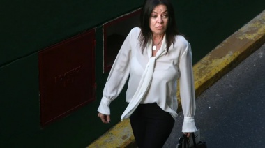 Pettovello sigue en el ojo de la tormenta: Ahora investigan contratos irregulares