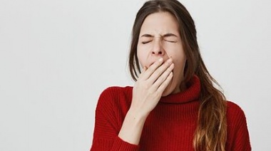 ¿Qué significa bostezar mucho cuando hablás con alguien?