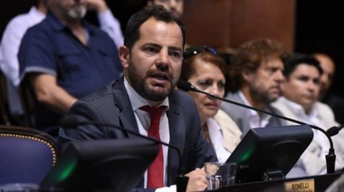 Lisandro Bonelli sobre Mario Quintana: "Como funcionario debe desprenderse de las acciones de Farmacity"