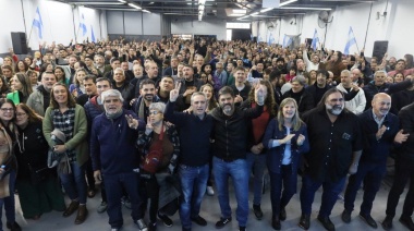 Larroque: “Milei es disolución nacional, Axel Kicillof es la esperanza"