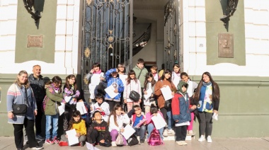 Alumnos de primaria recorrieron el centro cívico de San Miguel