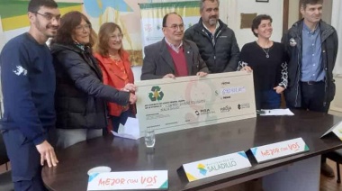 Saladillo entregó fondos de la recolección del aceite vegetal usado al centro diabetológico