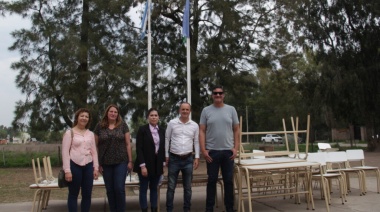 Nuevo mobiliario para las aulas modulares de Brandsen
