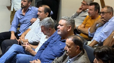 Dirigentes promueven la renovación del Peronismo para ganarle a Milei