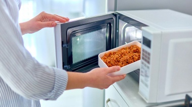 ¡No los pongas en el microondas!: los cinco alimentos que nunca deben recalentarse