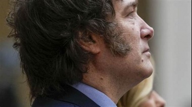 Denuncian penalmente a Milei por el DNU que lo autoriza a endeudarse con el FMI