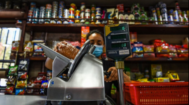 Almaceneros bonaerenses afirman que "el consumo sigue deprimido"
