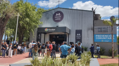 Una escapada junto al río: el mercado sustentable que combina compras, naturaleza y cultura