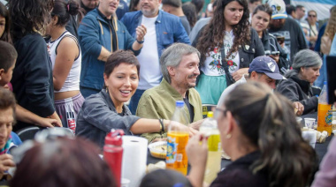 Mayra Mendoza y Máximo Kirchner compartieron una jornada con vecinos de Villa Itatí