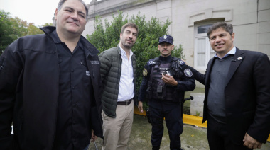 Ustarroz y Kicillof entregaron patrulleros: “Son prioridad la seguridad y las políticas públicas”