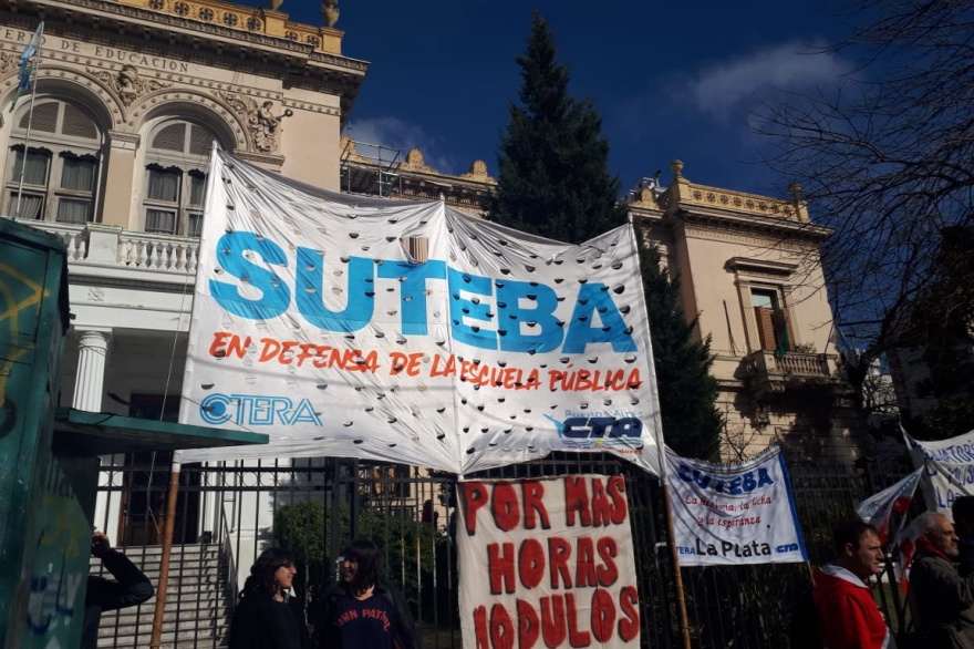 Docentes de escuelas técnicas cargan contra el Gobierno provincial