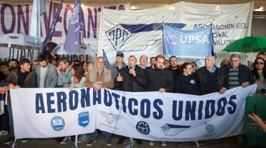 Denuncian contrataciones millonarias de militantes libertarios en la ANAC
