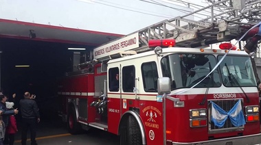 Bomberos realizan sirenazo en reclamo por subsidios