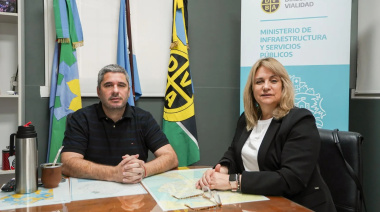 Revilla le reclamó obras viales a Provincia y sumó nueva maquinaria en General Arenales