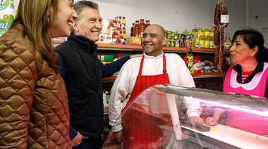 Macri y Vidal encabezaron un timbreo en Luján