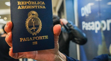 Propato exige respuestas por los pasaportes defectuosos de Milei