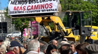 Tractorazo y caravana en Carlos Casares por los caminos rurales