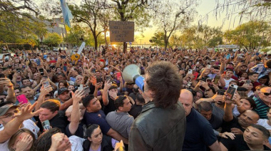 Milei recorrió Corrientes junto a Virginia Gallardo y pidió a los argentinos que “no aflojen"
