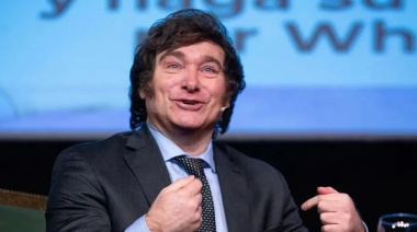 Milei insiste: “Nos van a salir dólares por las orejas” y ratifica continuidad de su plan económico