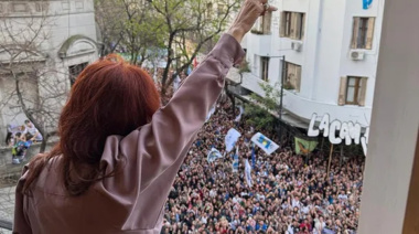 Cristina Kirchner en el Día de la Lealtad : “Cuando un pueblo defiende sus derechos defiende su libertad”