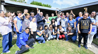 “Hay gobernadores viudos del modelo de Milei”, afirmó Kicillof desde General Pinto