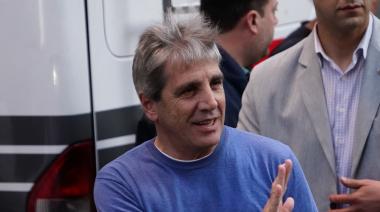 Luis Caputo aseguró: “El dólar se va a mantener dentro de las bandas”