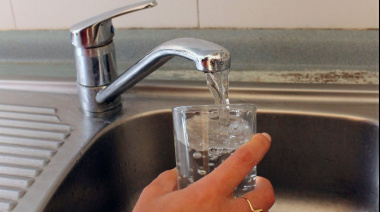 Alarma por altos niveles de arsénico en el agua en múltiples municipios bonaerenses