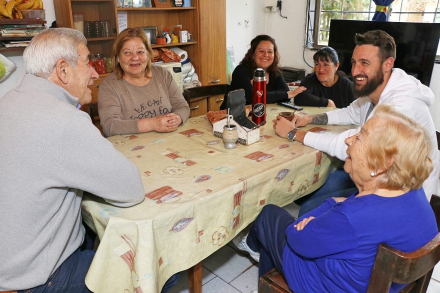 La Juventud de Cambiemos hizo su propio timbreo en Provincia