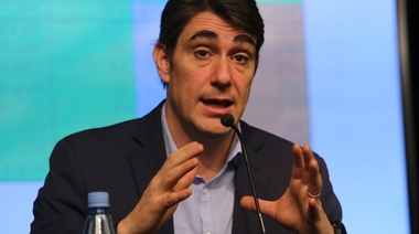 Denunciaron a Javier Iguacel por el aumento del gas