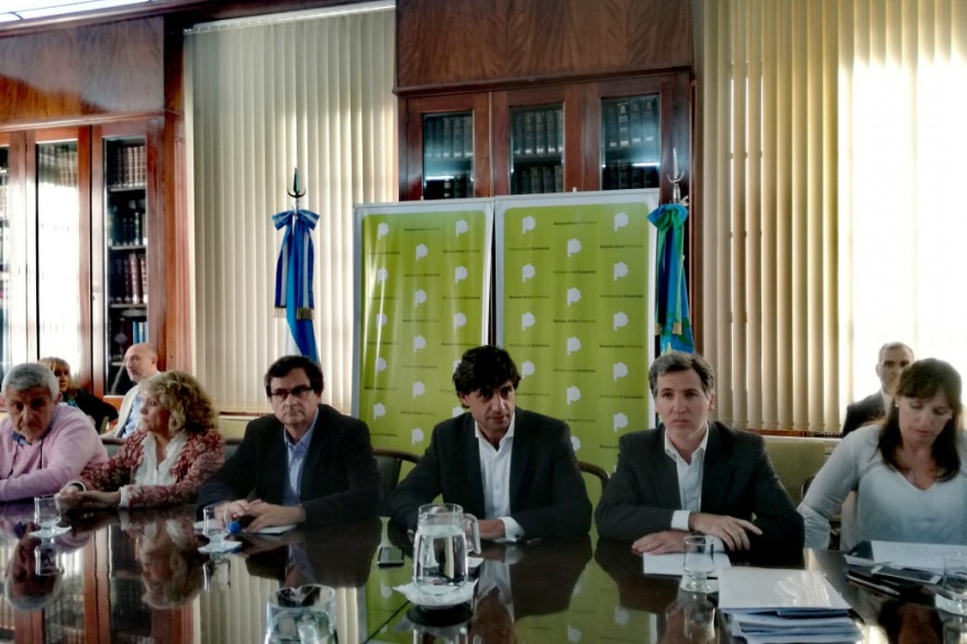 La Provincia ofreció un 30% de aumento para los estatales