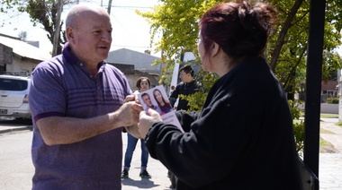 Legisladores continúan recorriendo diferentes municipios