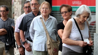Proponen "bono compensatorio" por inflación para jubilados bonaerenses