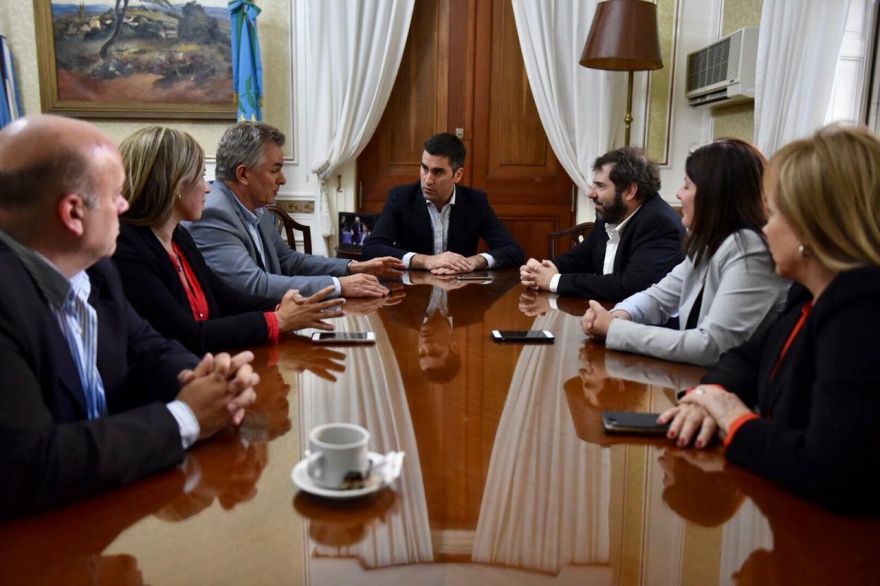 Legisladores bonaerenses suman apoyos
