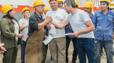 Zabaleta encabezó la entrega de certificados del programa “Hacemos Futuro”