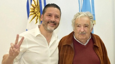 Merlo: Pepe Mujica asistió a la inauguración de una escultura de Artigas