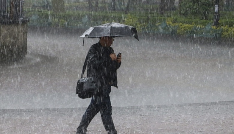 Lluvias y tormentas dejaron sin luz a casi 70 mil personas