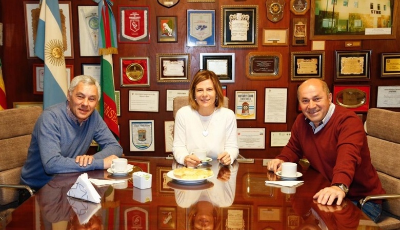Saintout, Cagliardi y Secco crean mesa común de La Plata, Berisso y Ensenada