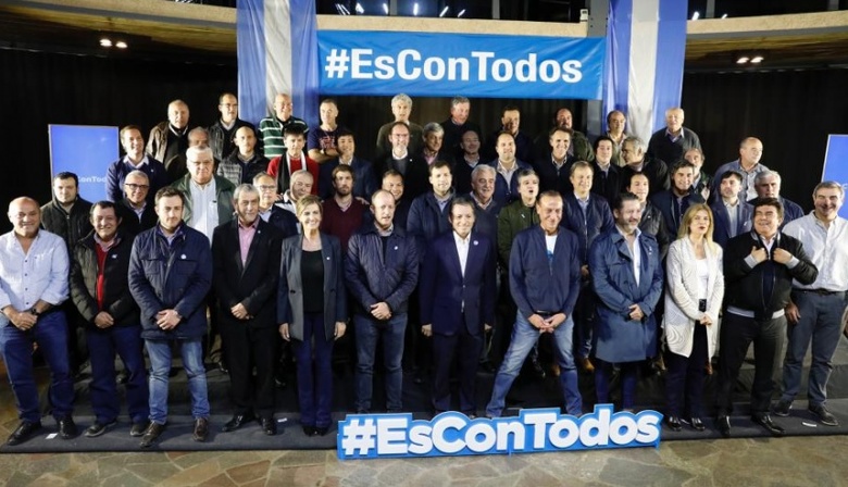 Intendentes del PJ respaldaron la fórmula Fernández-Fernández