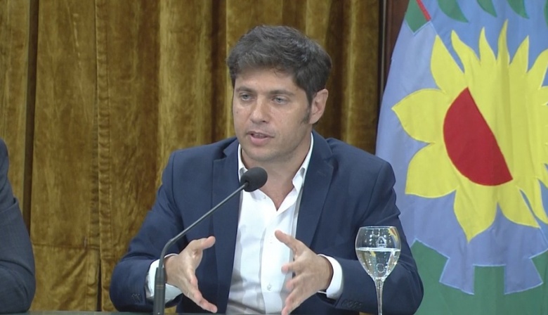 Kicillof: “La idea es que todos vayan con reservas, no queremos que la gente viaje un fin de semana y sin lugar para dormir”