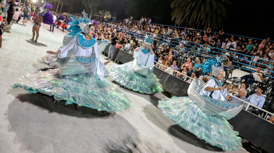 Se viene una nueva noche del Carnaval de 25 de Mayo