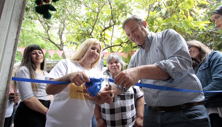 Mariano Cascallares visitó un polo productivo textil de Almirante Brown