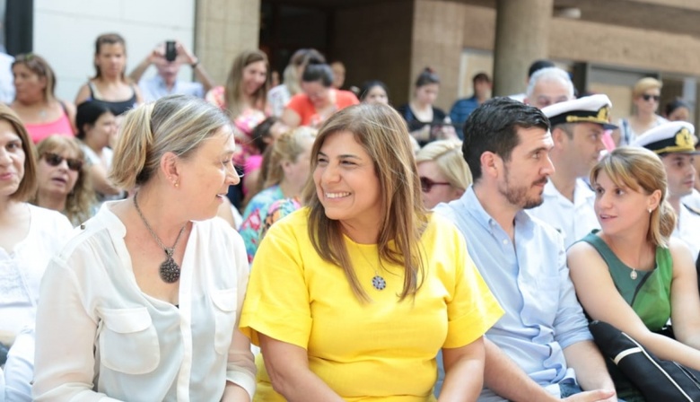 Sandra París participó de los festejos por el 50° aniversario del Jardín N° 902 de Zárate