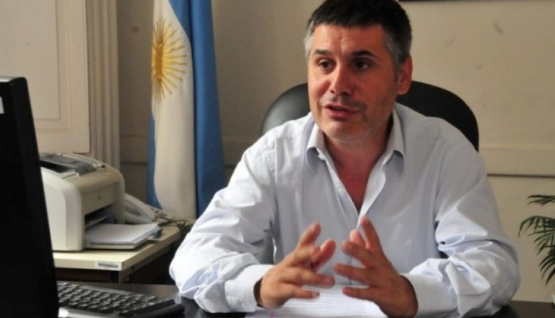La Defensoría del Pueblo advirtió que las tabacaleras buscan atraer a adolescentes al consumo de cigarrillo